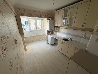 Sym'den M.çakmak Mh Ara Katta Ebeveny Banyo Yapılı 3+1daire!!