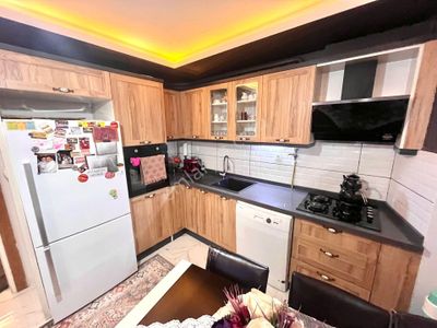 Yüksel'den Edremit'te Cam Balkonlu Arakat Masrafsız 2+1 Satılık Daire