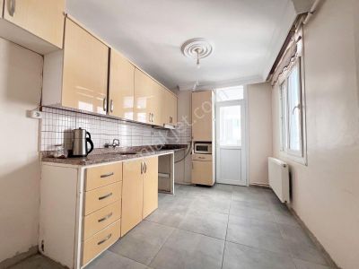 Adana Çukurova Huzurevlerinde Güney Doğu Batı Cephe Geniş Oturumlu 3+1 Doğalgazlı