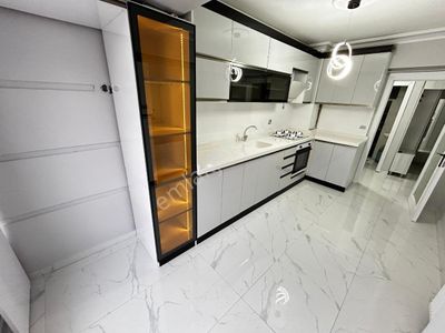 Sincan Tandoğan Mah 3+1 Lüks Yapılı Ara Katta Bağımsız Daire