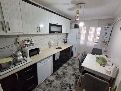 Karapürçek Salı Pazarı Arkası 2+1 Kot Asansörlü Kombi C.balkon Full Daire