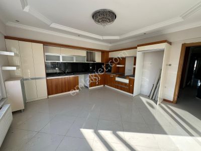 Amazon'dan Bahceşehir Koleji Yanı Özel Giyinme Odalı Lüks 4+1