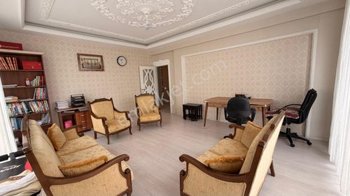 Makro Life Gayrimenkul'den Satılık 4+1lux Daire