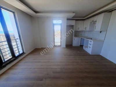 Atakum Körfez'de Full Deniz Manzaralı,iskanlı,yüksek Kredili 1+1