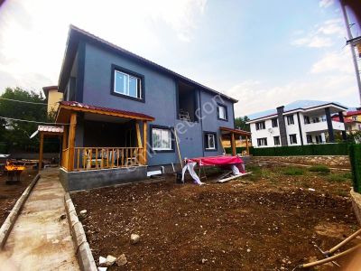 Kar Emlaktan Yenikonacık Kırıntı Mevkiinde Bitişik Nizam 2+1 Satılık Dubleks Villa