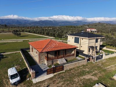 Mera Emlaktan Yaylaönü K. Özel Tasarım Şömineli Sıfır 3+1 Taş Ev