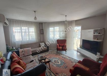 Onur Mahallesi'nde Metro İstasyonu Yakınında 3+1 Klasik Daire