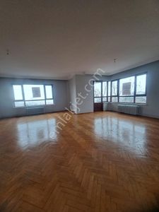Önaldan Ankara Çankaya Sokullu Caddesi Üzeri 4+1 Manzaralı Daire