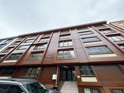 Vira Yapı'dan Yeni Metro Projesi Arkası Sıfır Bina'da Balkonlu Daire !