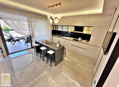 Goldtan Ovacık Merkezde Ada Mutfaklı Lüks Yapılı Katta 5+1 Daire
