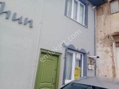 Maliye Arkasında İki Katlı Müstakil Bahçeli Evin Giriş Katı 2+1