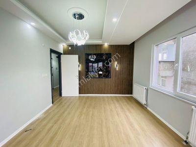 Güven'den Kapaklı'da Okullar Bölgesinde Ara Kat Ön Cephe 3+1 Ev