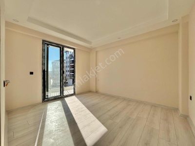 Aydoğmuşta Sıfır Site İçi Havuzlu Katta 2+1 Kiralık Daire