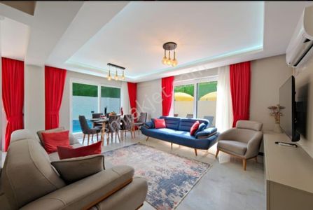 Stoptan Karagedikte 155m² Bahçe Kullanımlı Villa