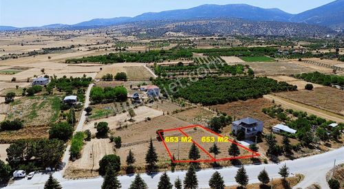Yeltende Ana Yol Kenarı Fırsat 653 M2 Parçalar Satılıktır
