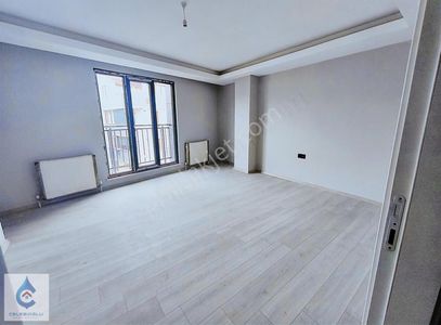 Çayırova Emek Ragıp Demirkol 4+1 Satılık Üst Dubleks