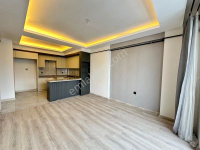 Acil Kiralık/ Bağcılar Otogar Karşısında Yatay Mimari Lüks Daire