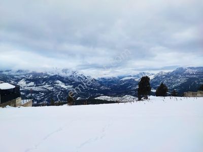 Kar Emlaktan Yenikonacık Bozkırlı Mevkiinde Uç 1 Dönüm Satılık Arsa