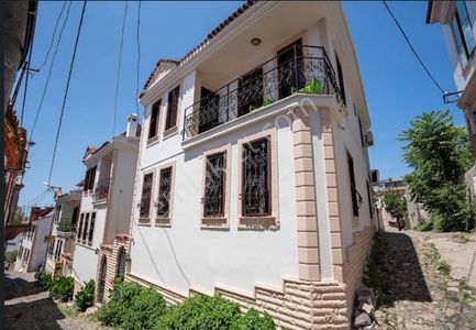 Balıkesir Ayvalık Cunda Da Satılık Harika Butik Otel