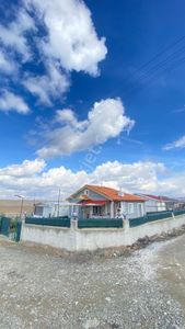 Gökçehüyük'te Site İçerisinde 2+1 Evli Satılık Fırsat Bahçe