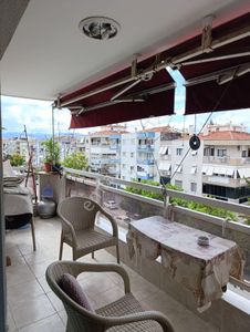 Otoparklı Asansörlü Ve D.gazlı Ara Kat Full Eşyalı 3+1 Kiralık Daire!