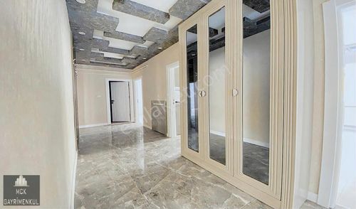 Gazino Yakını Full Lüx Yapı Orta Kat Bağımsız Salon Merkezde!!