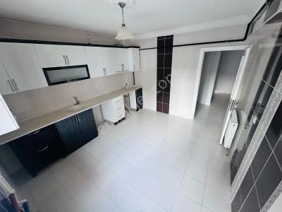 (1187) Keçiören Bademlikte 1.katta Asansörlü 3+1 Satılık Boş Daire