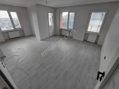 Muhteşem Manzaralı Ayrık Nizamda Nezih Konum Çok Geniş 3+1 Daire