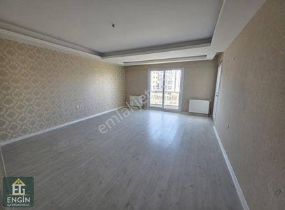 Engin Gayrimenkulden Site İçerisinde 3+1 Daire