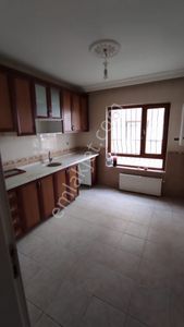 Kiralık*ufuktepe*pazarın Yanında*giriş*balkonlu*2+1*geniş*yapılı*daire*
