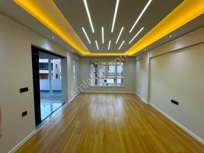 Dora,dan Akçay Merkez,de Ayrı Mutfak Satılık 2+1 Daire