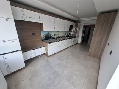 Yeni Cimşit Mh^de Ara Katta Asansörlü Ön Cp. E. Banyolu G. Odalı 4+1 Geniş Balkonlu Kupon Daire !