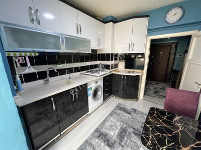 Sincan Plevne Mah.'de Yeşilovaya Sınır 2.ara Katta Masrafsız Satılık Daire