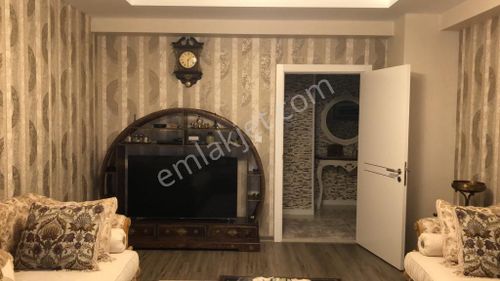 Kent Meydanı Altı – Çeysa Tutka Park Evleri’nde Eşyalı Satılık 4+1 Fırsat Daire