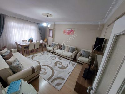İmren Gayrimenkulden Satılık 2+1 80m2 1.kat Sefaköy Merkezde Kemalpaşa Mh.