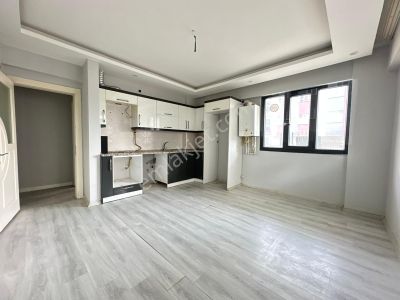 Muradiye Mahallesinde Site İçerisinde 2+1 Satılık Daire