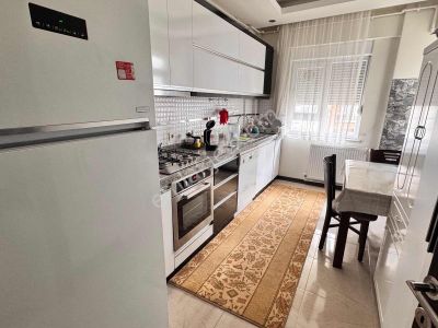 Kızıltoprak Mahellesinde Satılık Doğalgaz'lı 2+1 Daire