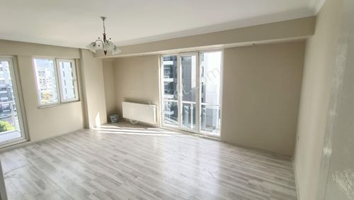 Tercih'ten Şemikler Cinkaya Bulvarı Üzerinde Site İçerisi Satılık Ara Kat Daire