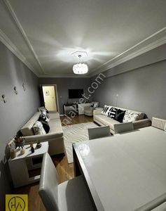 Hilal Akın Emlak’tan Kurtuluş Mahallesi’nde Satılık 3+1 Daire