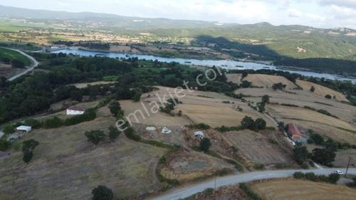 Se&as Exclusıve: Manyas Necip Köyde Yatırımlık Fırsat Araziler !!!