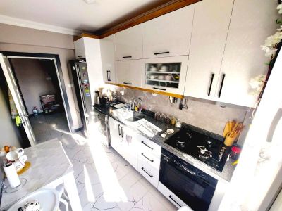 𝄞melodi'den Akçay'da Hoş Tasarımlı Ayrı Mutfaklı Ön Yeşil Cephe Çift Wcli 2+1 Daire