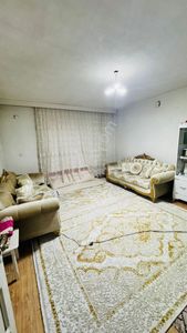 Cadde Üstü Müstakil Doğal Gazlı Daire