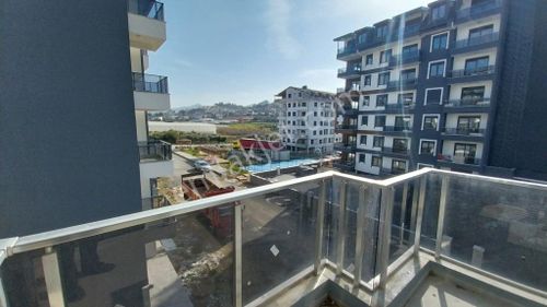 Yüzme Havuzlu Sıfır 2+1 Daire