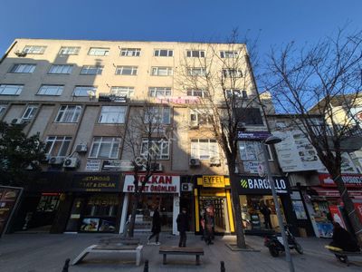 B&u Gayrimenkul'den Bankalar Caddesinde Satılık Teraslı 2+1