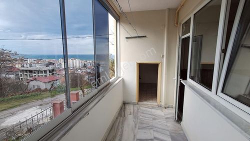 Akgün Kurumsal'dan Esenevler'de Kiralık 3+1 Daire