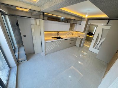 Hayal ! Den Pınarbaşı Mh'de Sıfır Binada E. Banyolu Katta Ful Yapılı 3+1 Cam Balkonlu Daire !