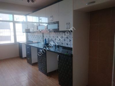 Adana Çukurovada Toros Mahallesinde 2+1 Buhara Ortaokuluna Yakın Konumda Kiralık Fırsat Daire