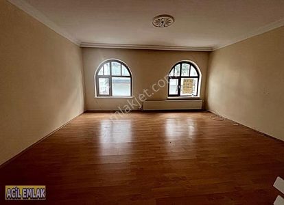 Acil Emlaktan 19 Mayıs Cadde Yakını Katta Ön Cephe Satılık Daire