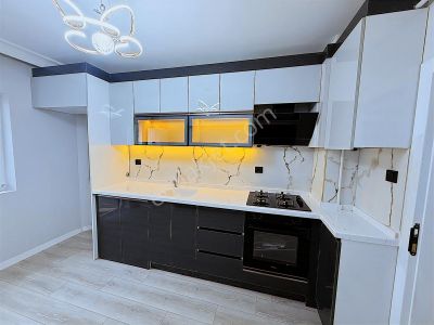 Kartaltepe Mah Lüx Tasarım Geniş3+1 Ön Cephe Çiftbalkonlu Arakat