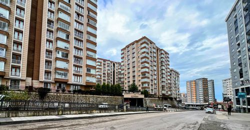 Yomra Kaşüstü'nde Deniz Manzaralı, Site İçinde Modern 3+1 Kiralık Daire - 160 M²
